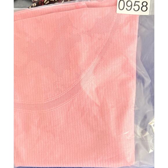 LULULEMON Swiftly Tech Racerback Tank Top Womens Size 8 Coral Pink Gym Running - Picture 13 of 13